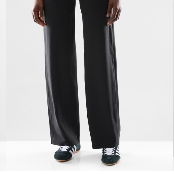 Aritzia Golden Butter Asana Pants Leggings - Picture 3 of 4